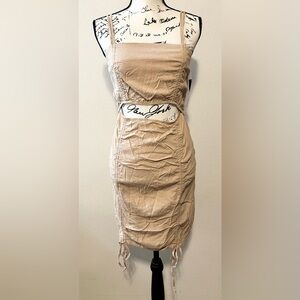 Wild Fable NWT Size Large Bodycon Taupe Color Mini Dress With Front Cut Out